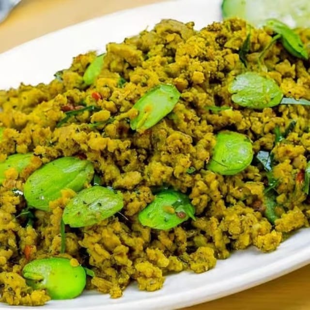 Chef Pla's Signature Kua Gling ควกลง.
