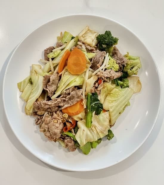 Stir-Fried Mixed Vegetables ผัดผักรวม.